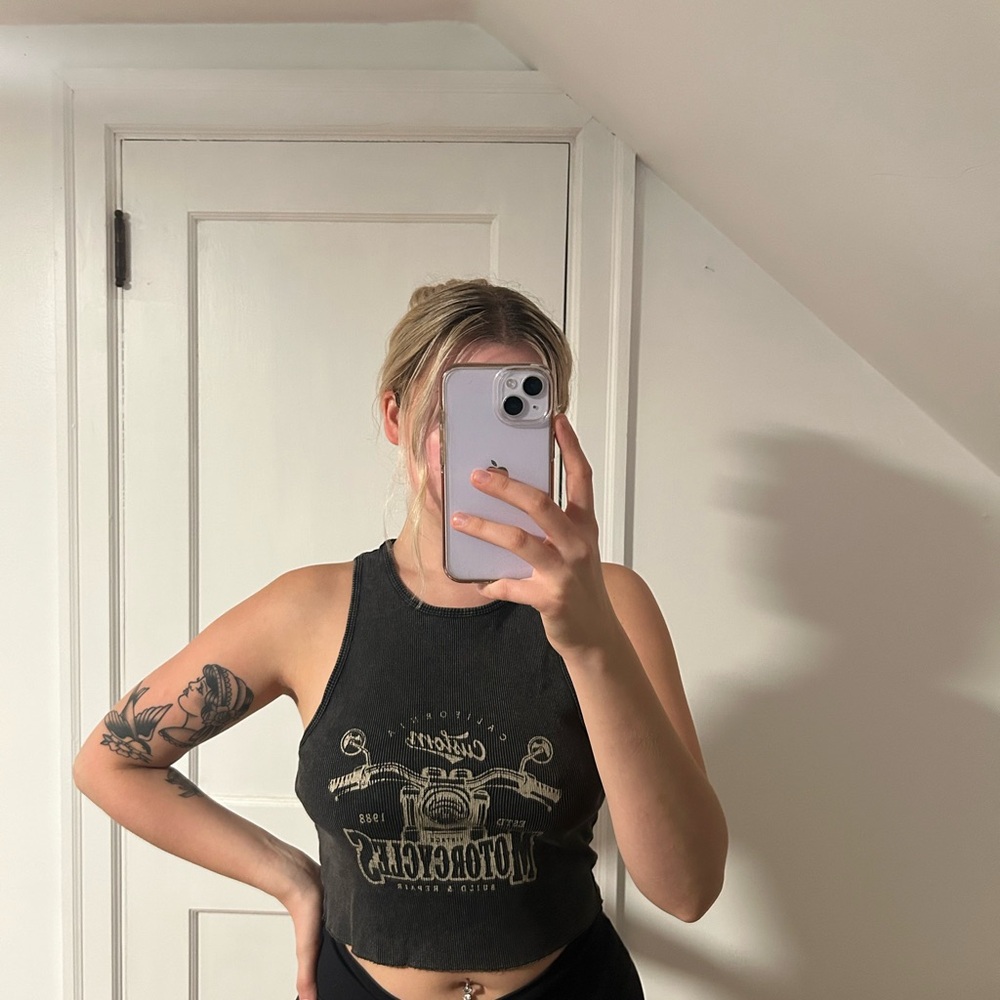 Biker cropped tee